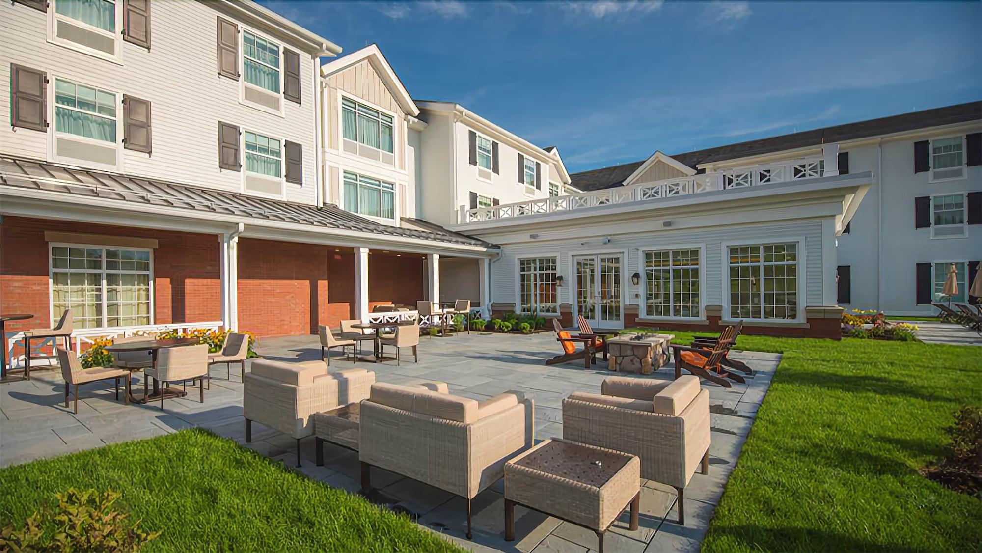 Hampton Inn & Suites Manchester, Vt Exterior foto